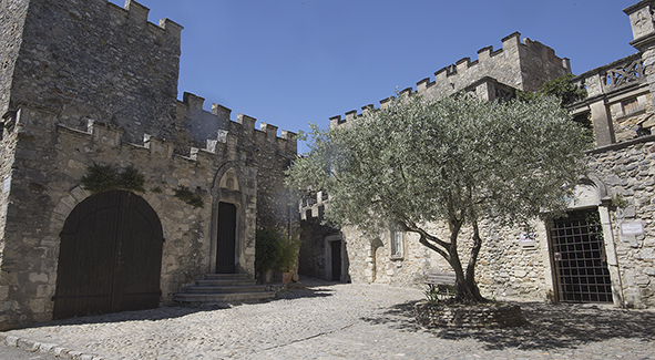 L’Office de Tourisme de Provence Occitane vous invite à découvrir les richesses de son patrimoine