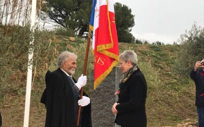 La ministre déléguée en charge de la Mémoire et des Anciens Combattants Geneviève Darrieussecq était présente au camp Saint-Maurice-L’Ardoise aujourd’hui !