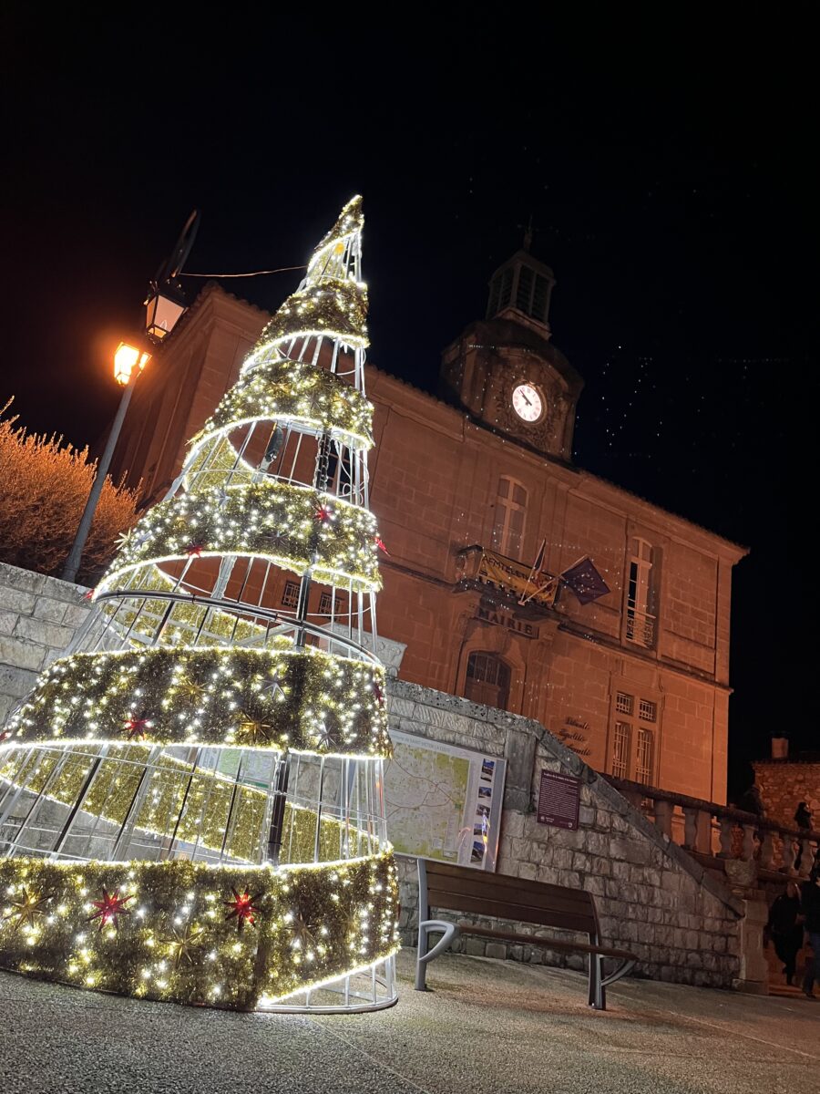 Noël prend ses quartiers à Saint-Victor-la-Coste les 10 et 11 décembre !