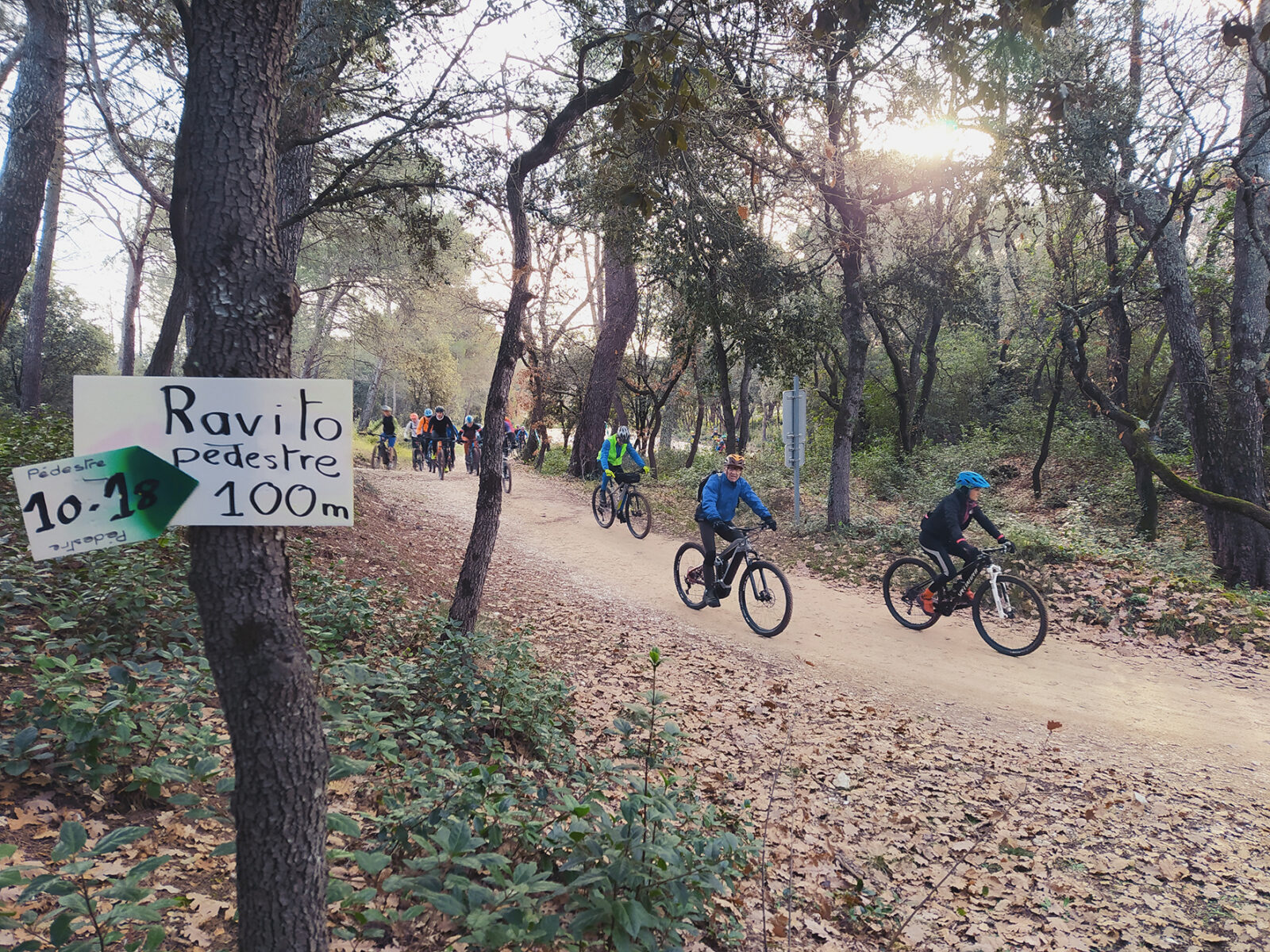 Que du bonheur cette randonnée à Saint-Pons-la-Calm organisée par le club ASBM cyclo de Bagnols