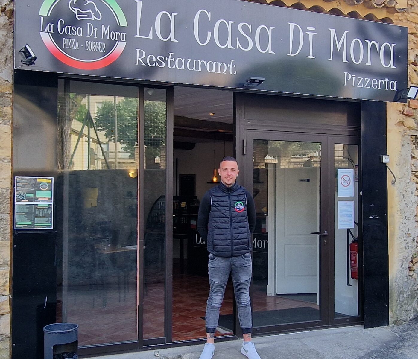 St-Marcel-de-Careiret : Nicolas Ferrier a  repris  la pizzeria  La Casa Di Mora 