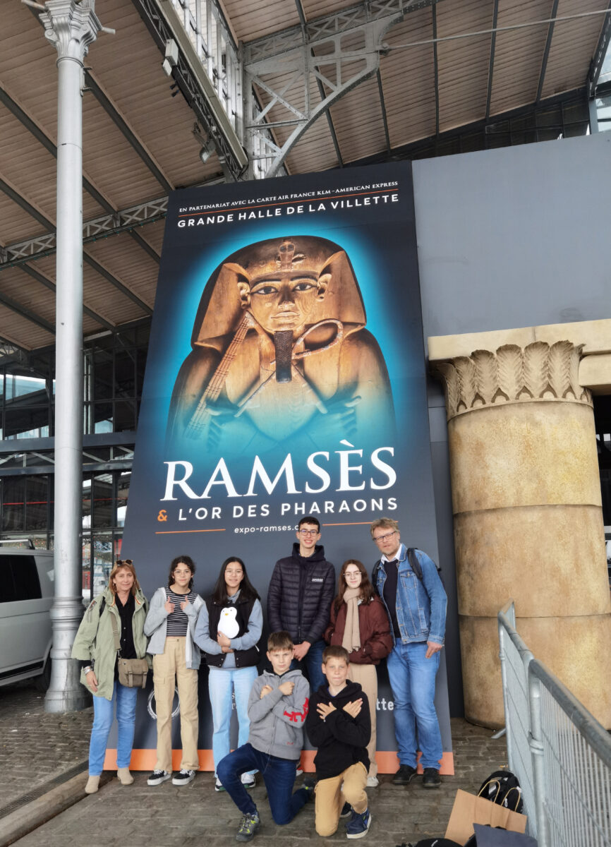 BAGNOLS : Les collégiens de la classe “Patrimoines” du collège Saint Jean à Paris : exposition Ramsès et monuments parisiens