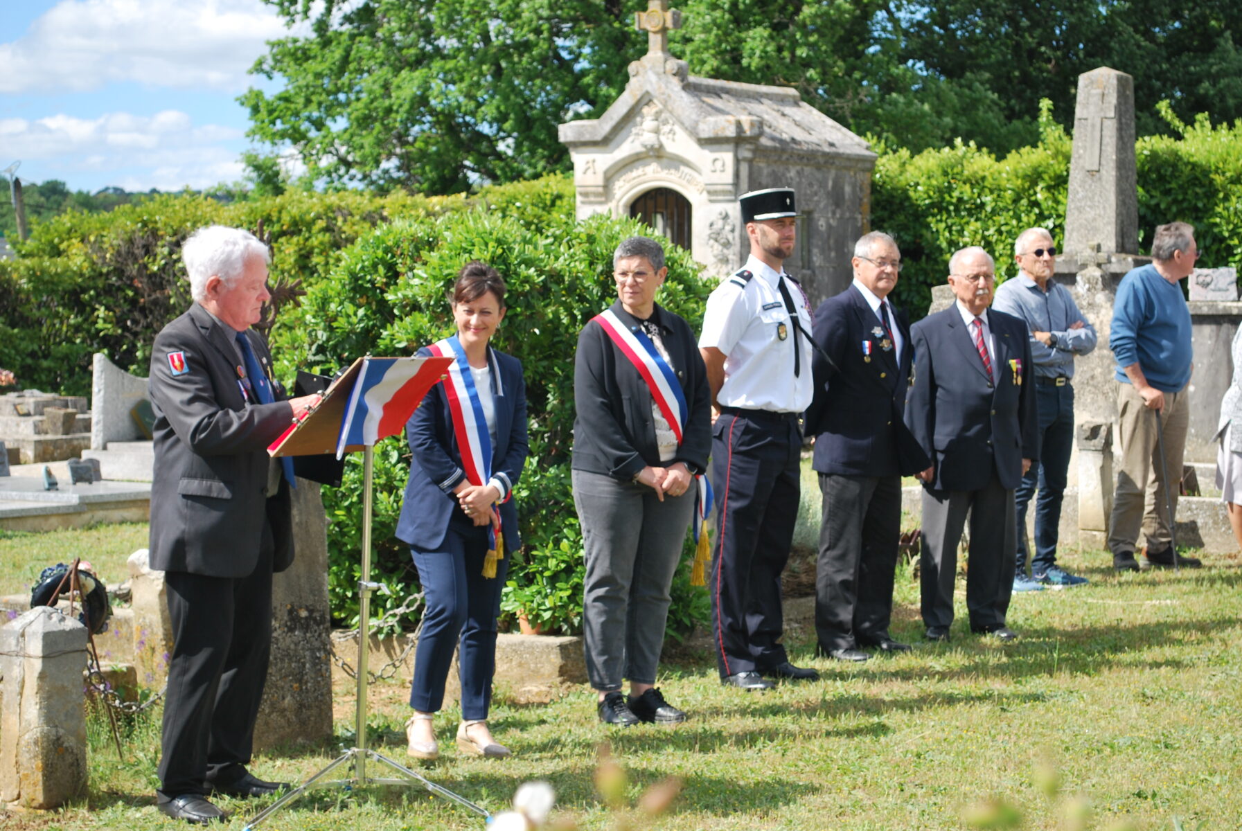 Retour en images sur la cérémonie du 8 Mai à Saint-Marcel-de-Careiret
