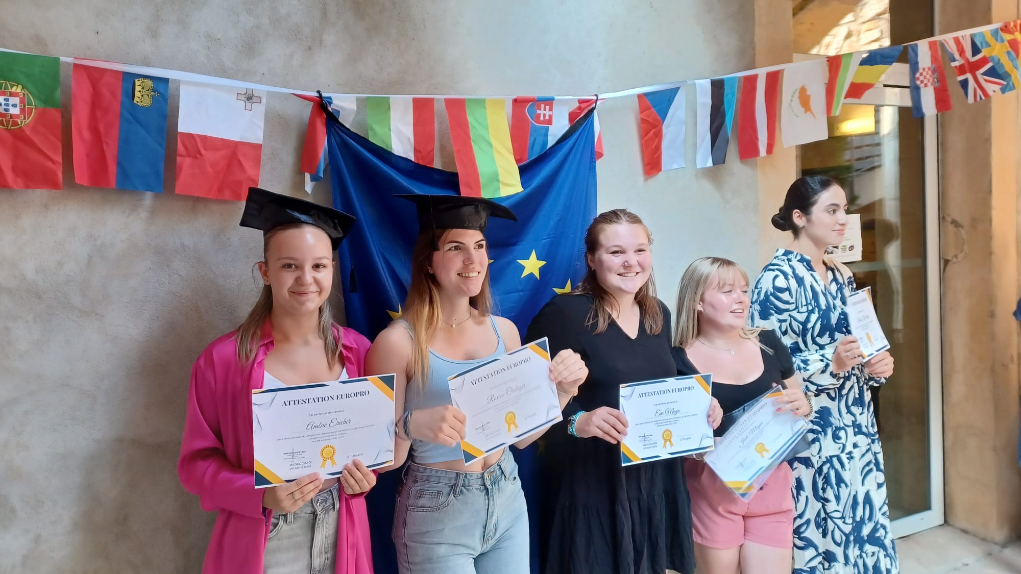 Bagnols : remise des diplômes Europro et Europass au Lycée Sainte-Marie