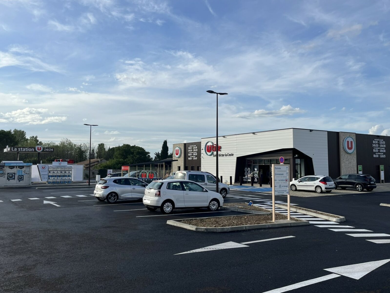 ST-VICTOR-LA-COSTE : Le nouveau magasin Utile a ouvert