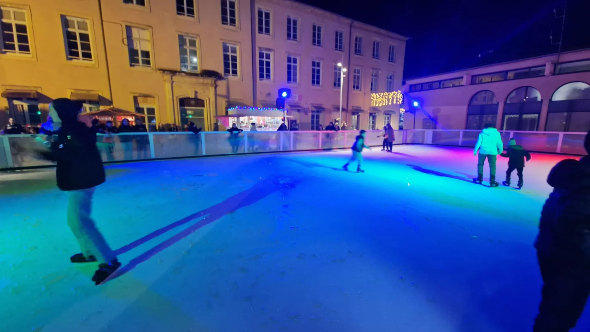 Bagnols-sur-Cèze, Alice sur glace : un spectacle enchanteur à ne pas manquer ce mercredi !