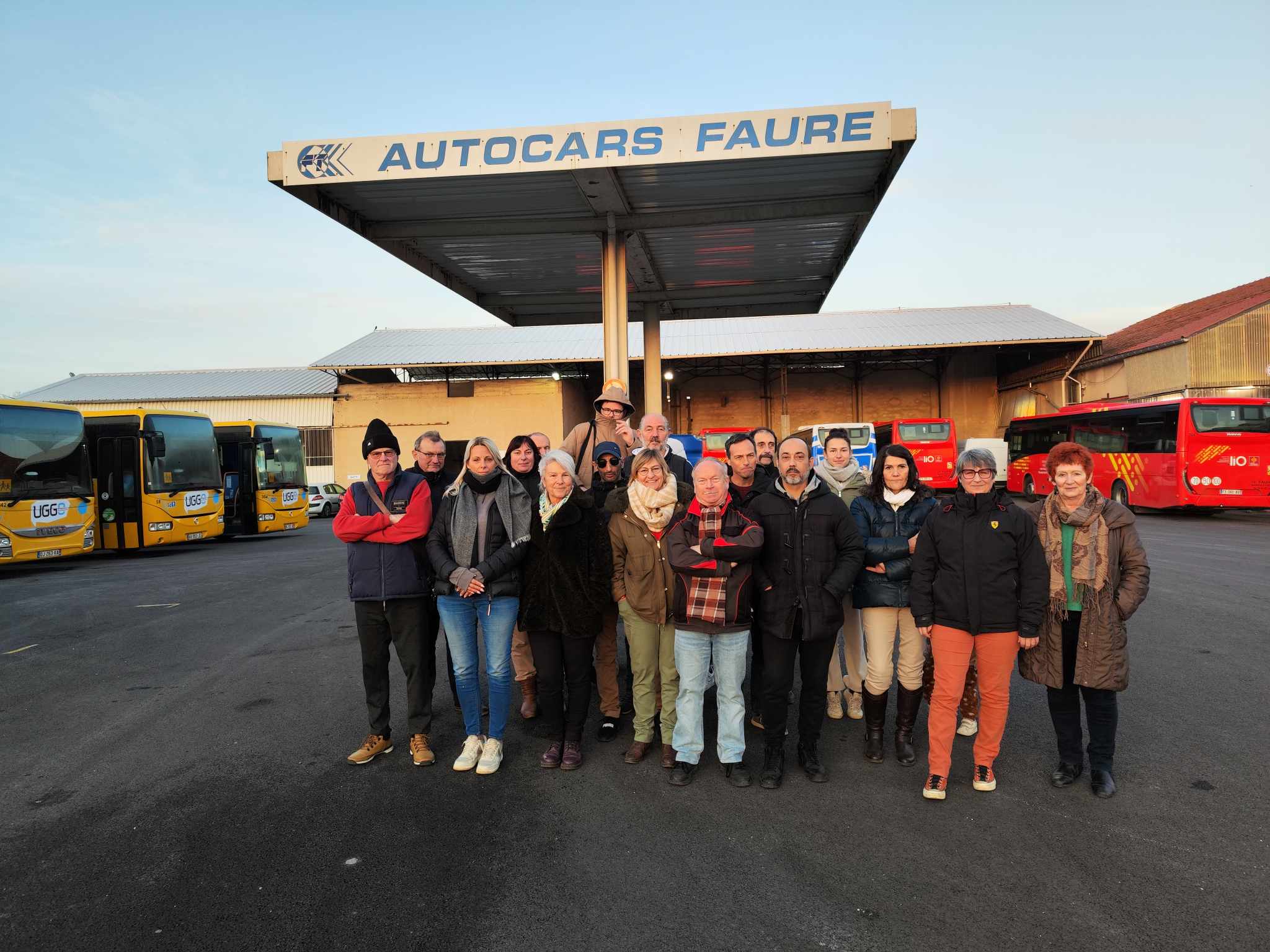 Gard rhodanien : les transports scolaires fortement perturbés dans l’agglomération suite au droit de retrait de 30 salariés des autocar Faure