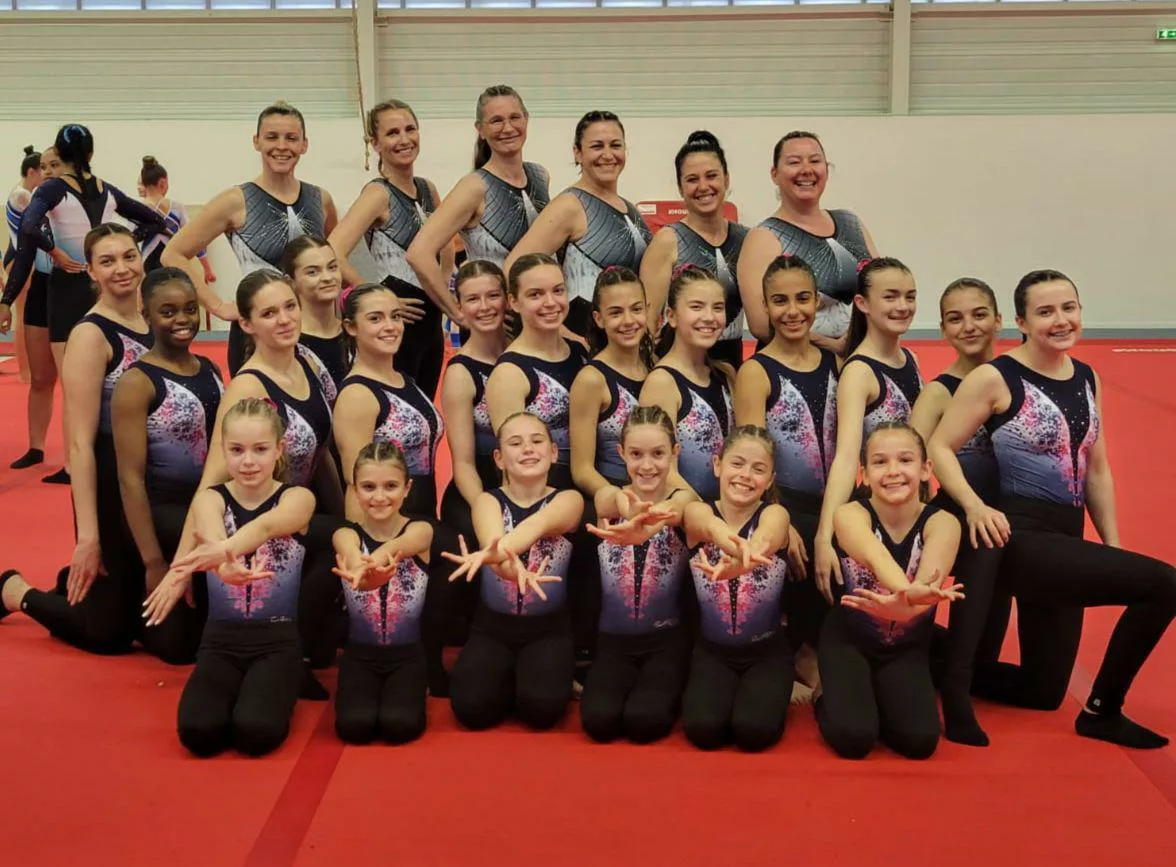 Gymnastique : la Rose Bleue de Bagnols-sur-Cèze brille et qualifie trois équipes pour la finale nationale à Cognac