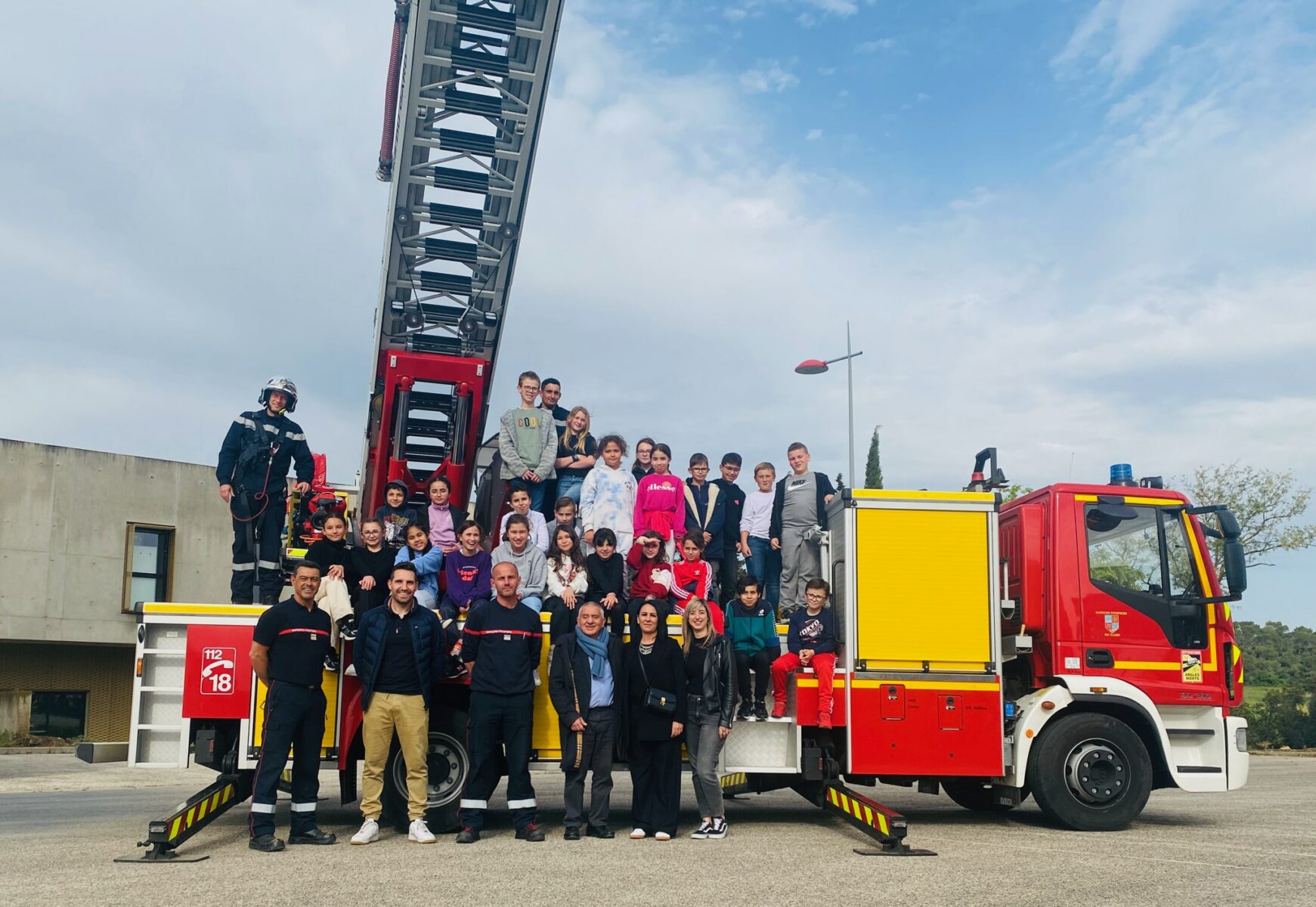 Visite instructive à la Caserne des pompiers de Bagnols-sur-Cèze pour les jeunes élus du Conseil Municipal