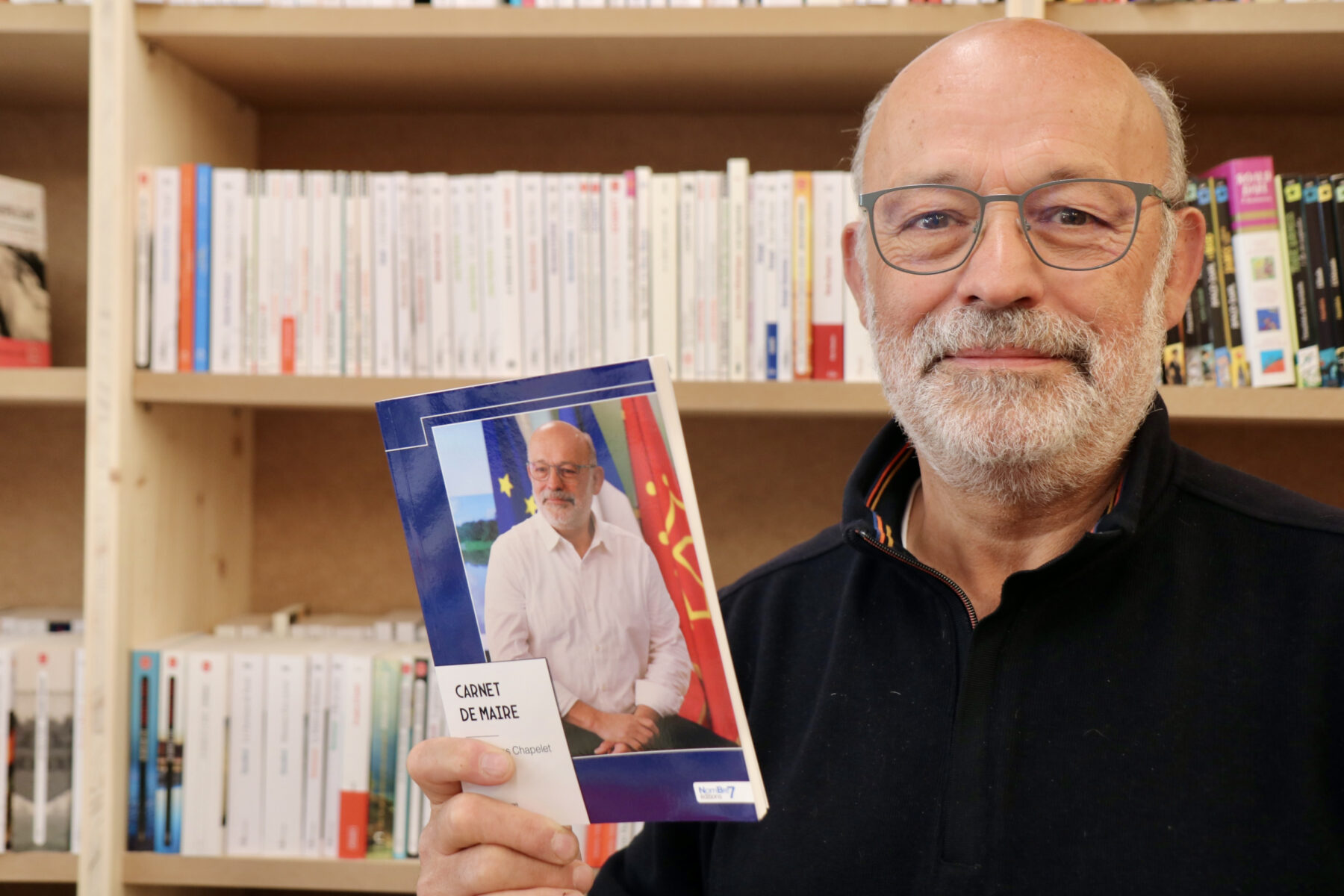 Bagnols-sur-Cèze : le maire Jean-Yves Chapelet dédicace son livre ce samedi à la librairie Occitane