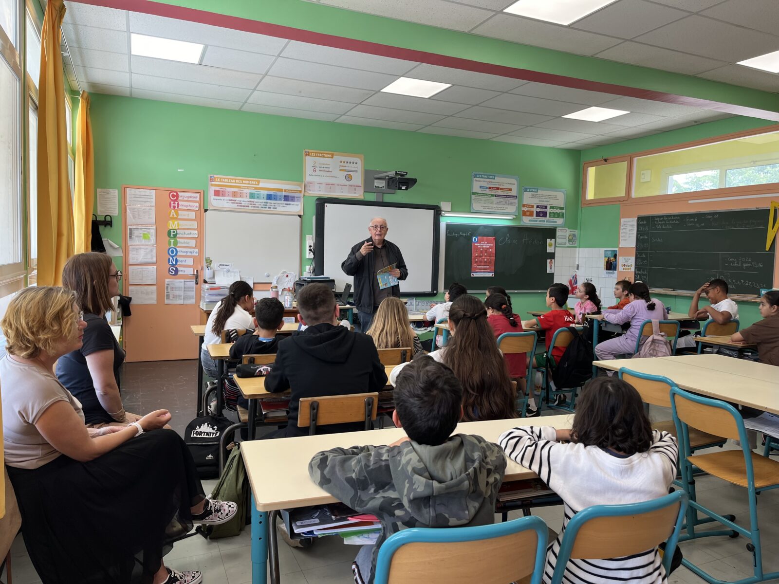 BAGNOLS-SUR-CEZE : les élèves de CM1 de l’école Célestin Freinet sensibilisés au Droit dans le cadre de la JNAD