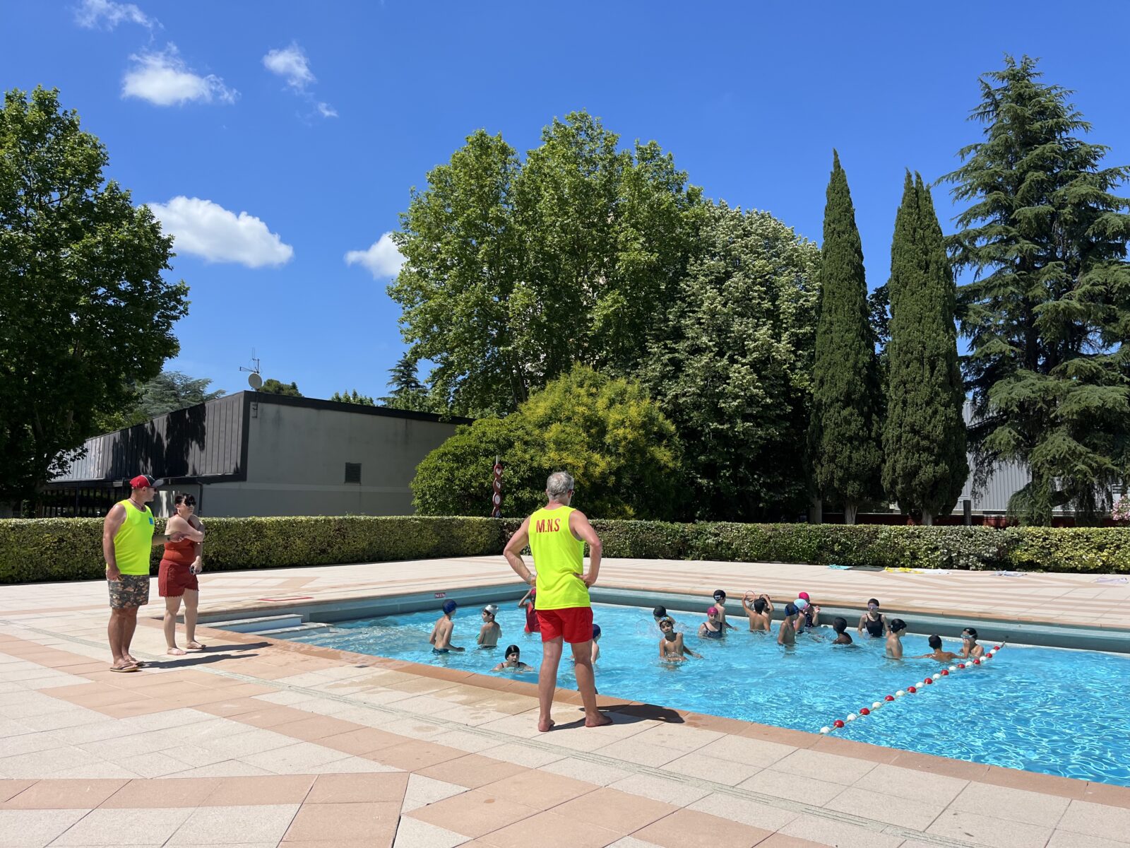 BAGNOLS-SUR-CEZE : la piscine municipale Guy Coutel prête pour sa saison estivale 2024