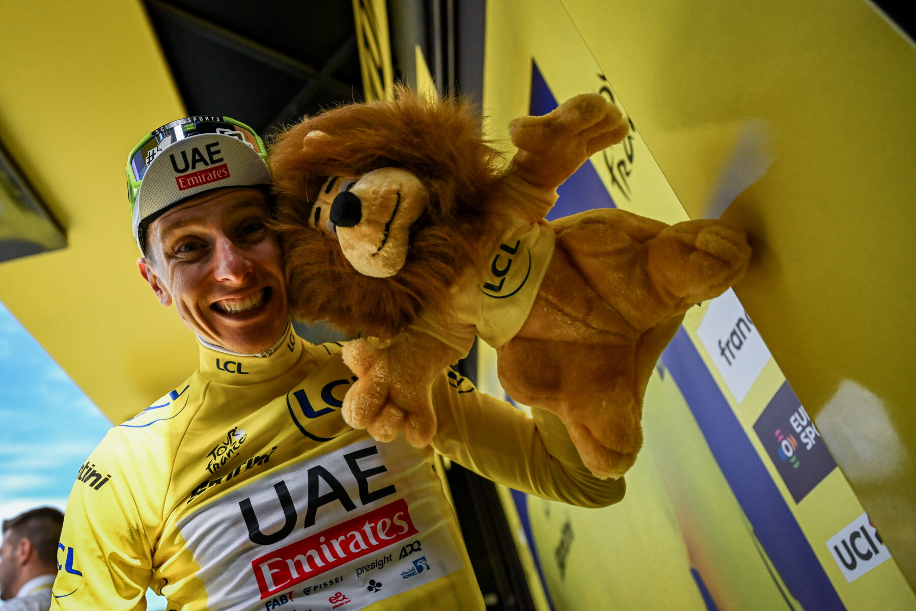 Tour de France : Pogacar dompte le Galibier et s’empare du maillot jaune