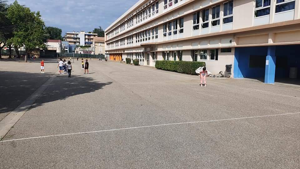 Rentrée scolaire 2024 : la liste type de fournitures scolaires préconisée par le ministère de l’Éducation nationale