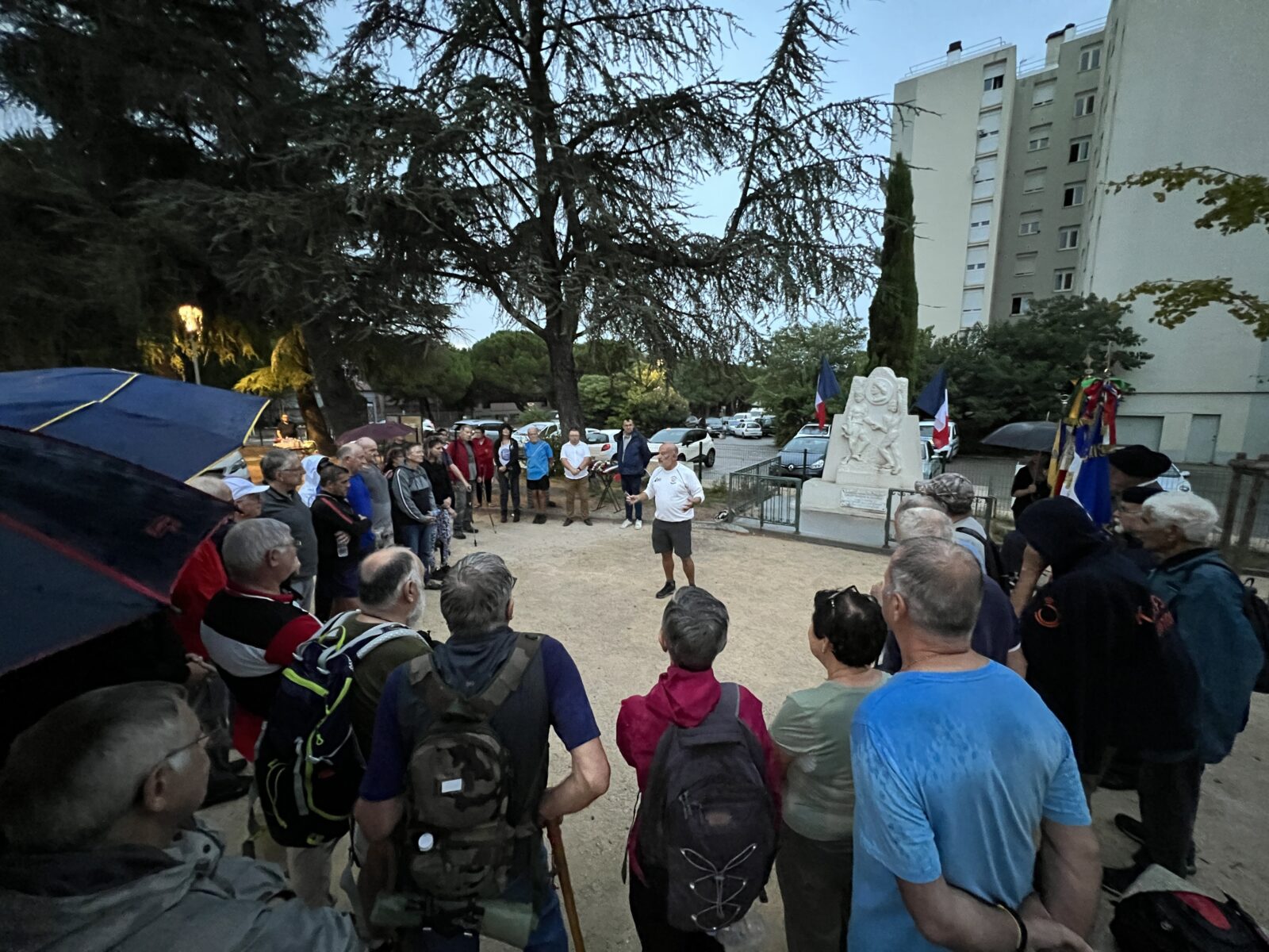 Une marche commémorative pour rendre hommage aux héros de la libération a été organisée ce 11 septembre entre Rochefort-du-Gard et Bagnols-sur-Cèze