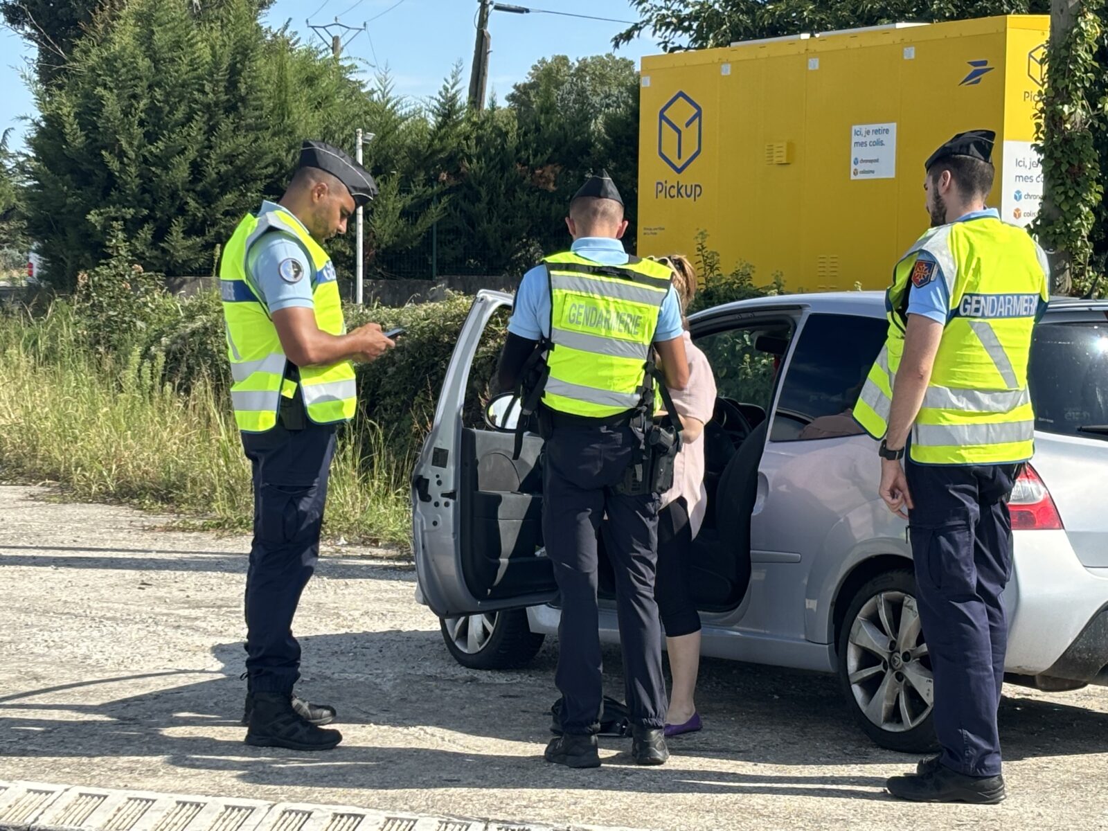 Opération de contrôle de la Gendarmerie dans le Gard rhodanien : une réponse décisive à l’augmentation des accidents routiers mortels