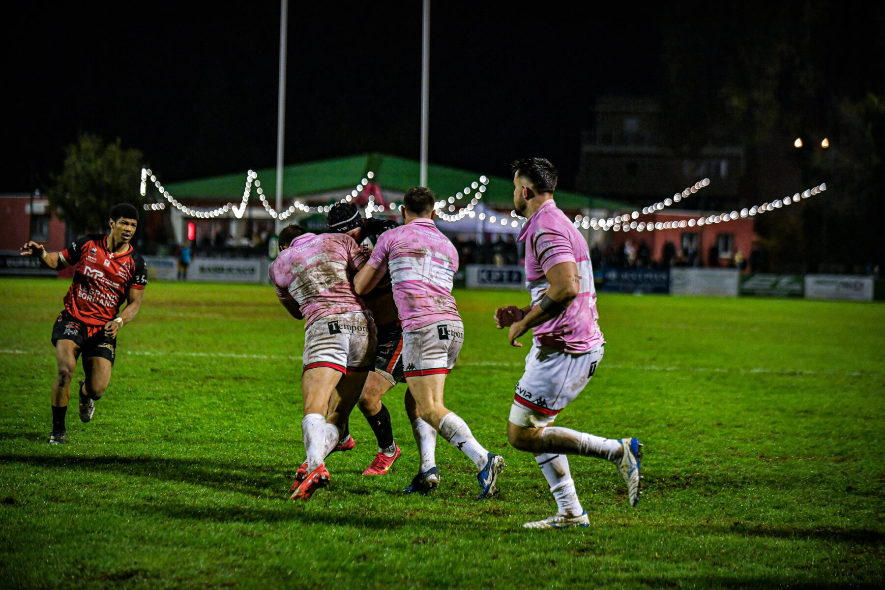 RC Nîmes : une victoire en rose face à Rumilly