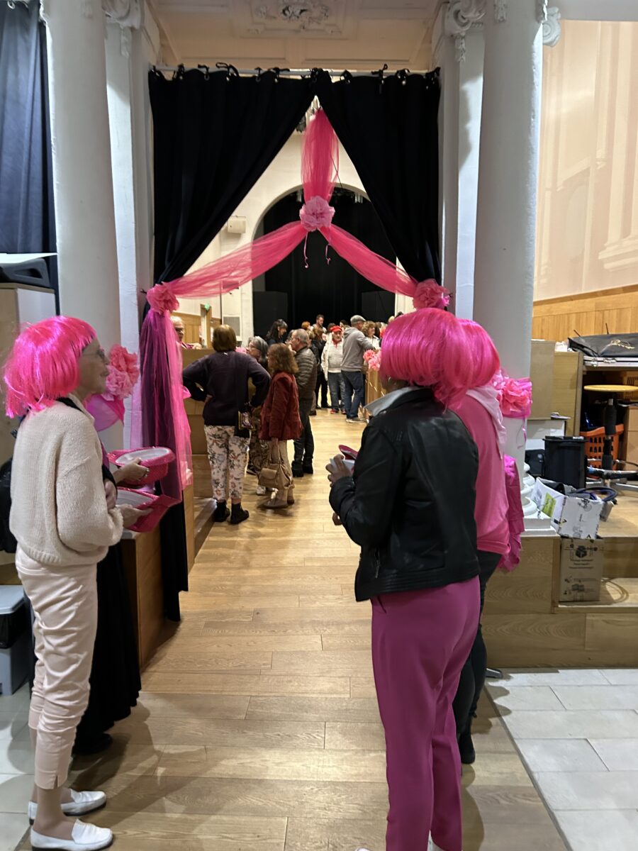 Pont-Saint-Esprit : un moment magique pour Octobre Rose à la Chapelle des Pénitents