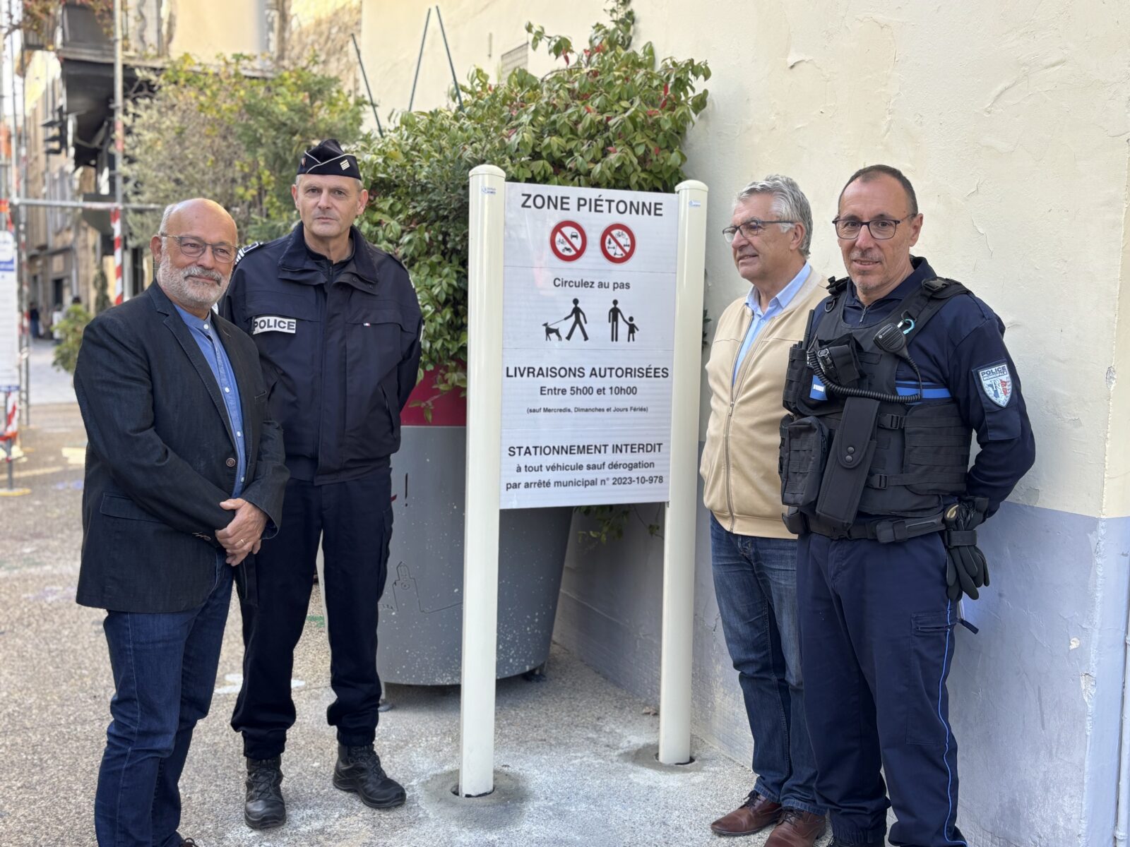 Bagnols-sur-Cèze : interdiction pour les trottinettes et vélo de circuler dans 5 rues et places piétonnes