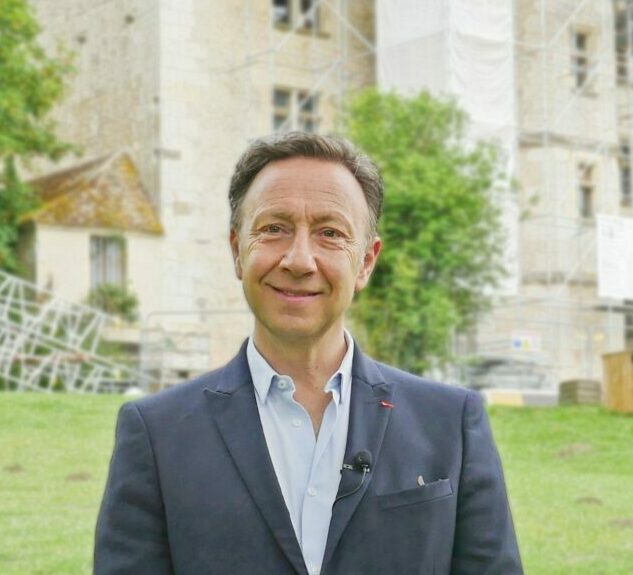 Pont-Saint-Esprit : Stéphane Bern présent pour l’inauguration de l’escalier Saint-Pierre, retour sur la belle histoire autour de cette visite