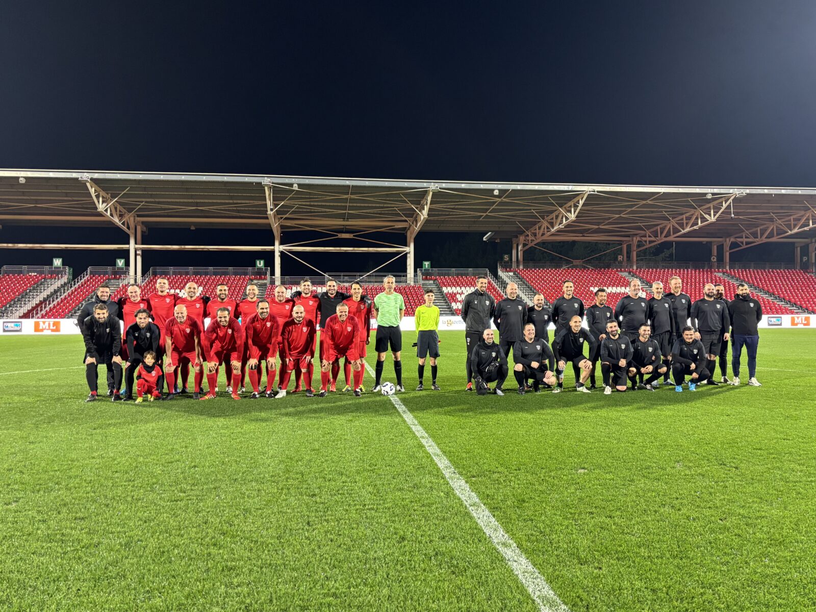 Nîmes Olympique : partenaires, joueurs et staff réunis pour le premier match des partenaires