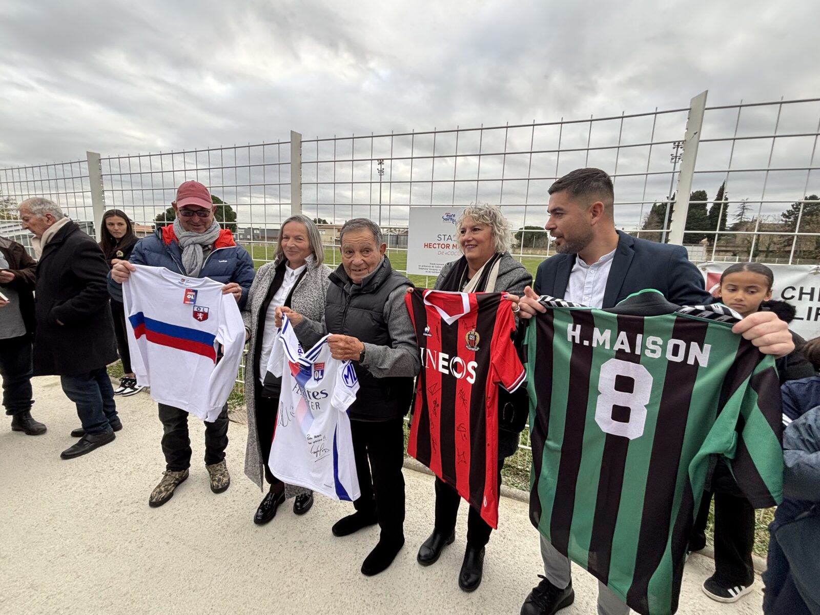 Pont-Saint-Esprit : plus de 500 personnes présentes pour rendre hommage à Hector Maison, « papa de nombreux spiripontains »