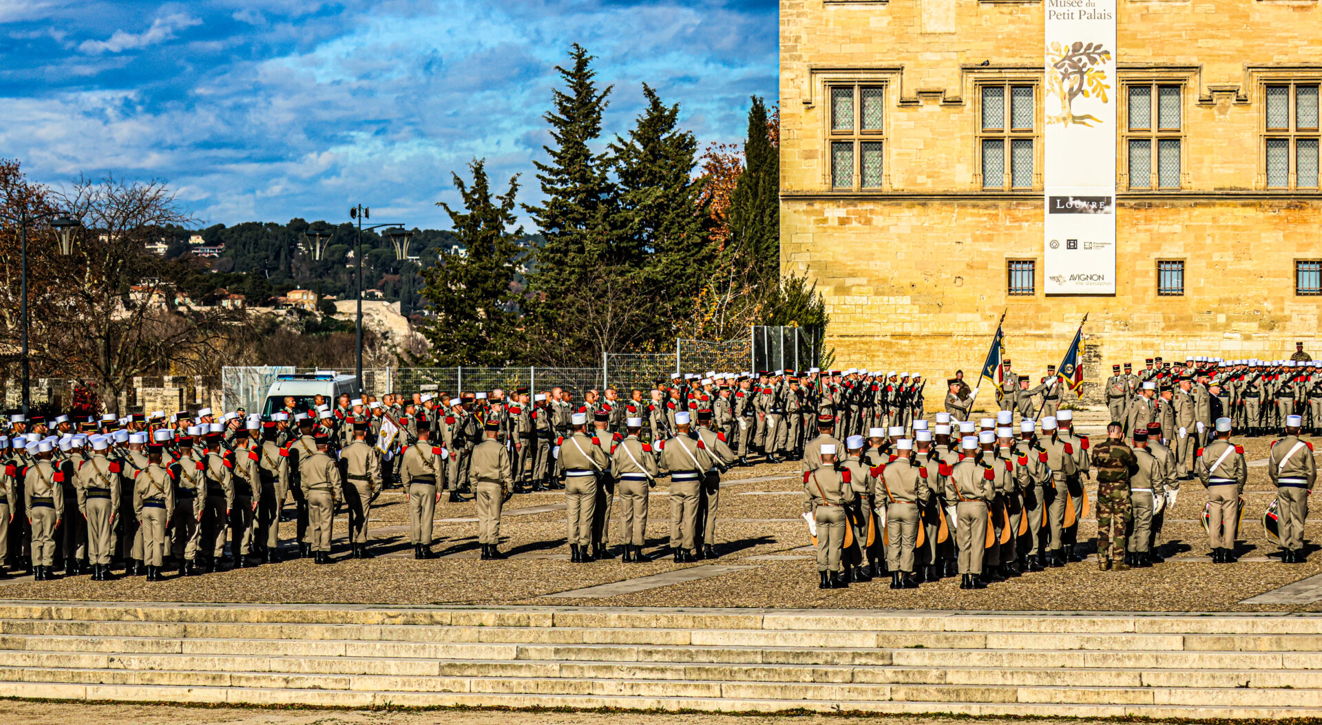 La cérémonie de la Sainte-Barbe des régiments du génie légionnaire à Avignon : honneur, tradition et engagement