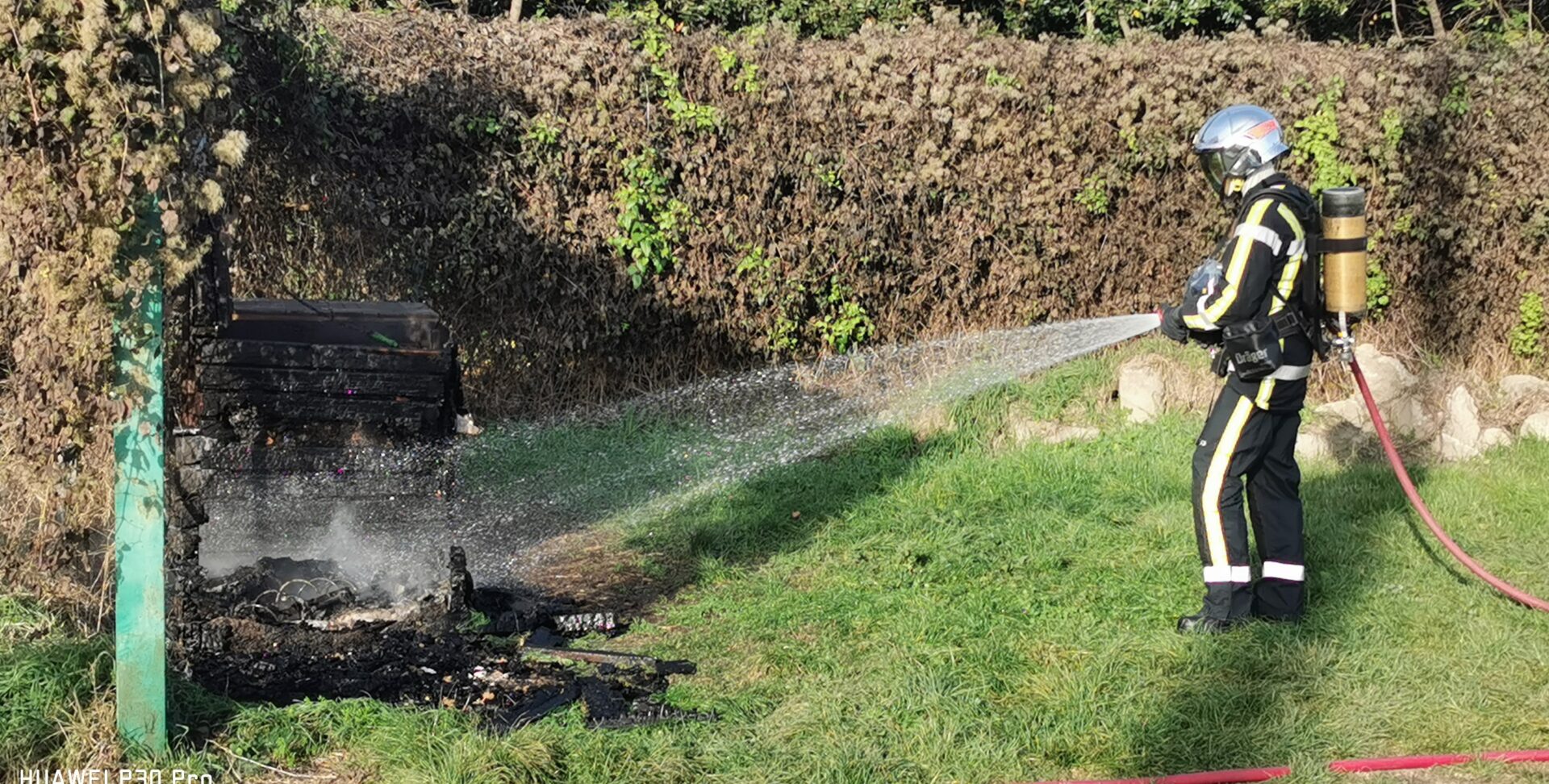 Pont-Saint-Esprit : feu de composteurs au stade des Enfants du Rhône : un acte incompréhensible