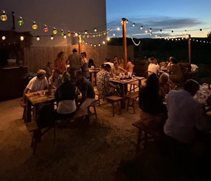 Cornillon : la soirée “Tout le monde en blanc, même les bières” promet une ambiance estivale et conviviale à l’Observatoire du Brasseur