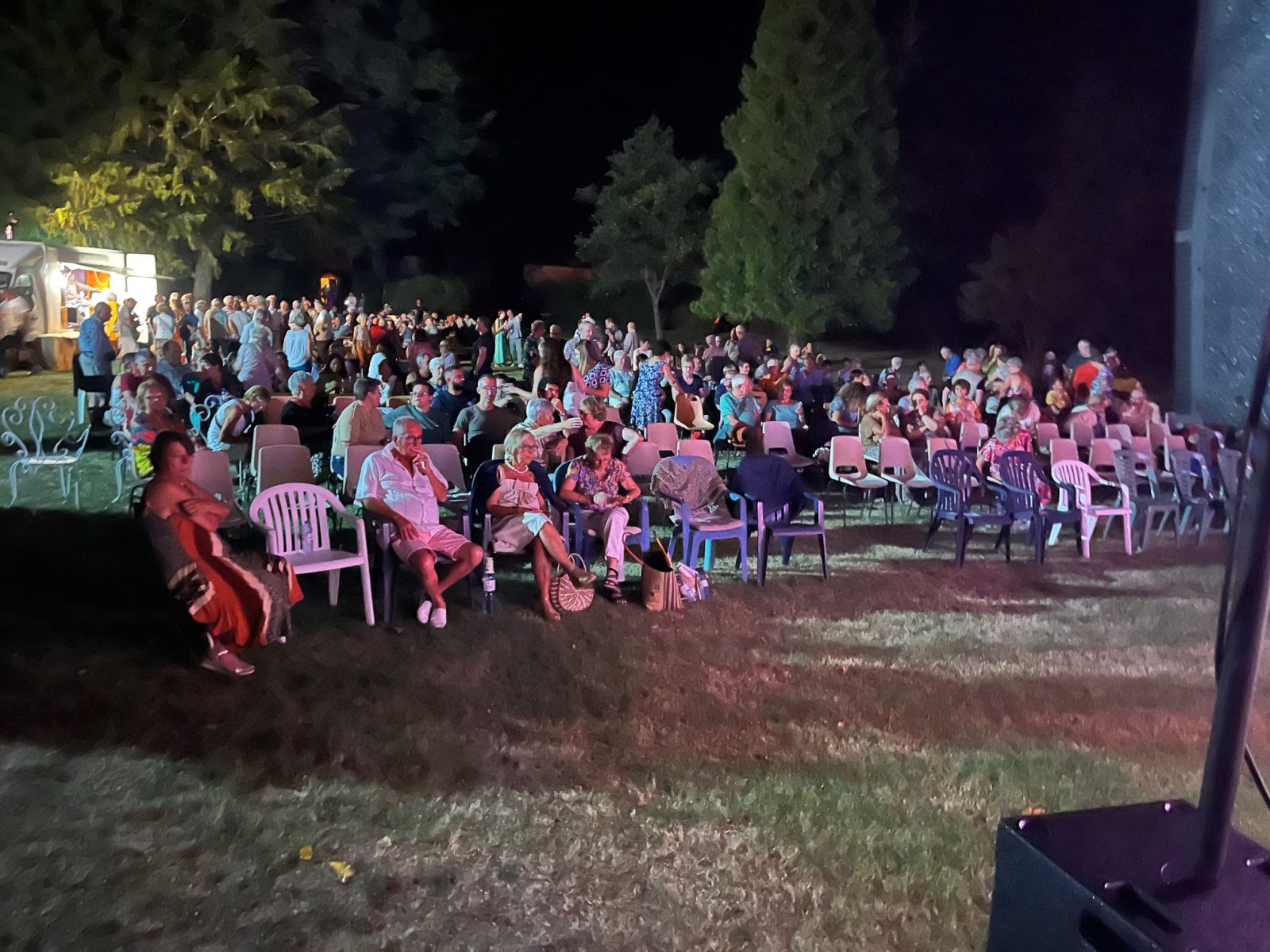 Saint-Gervais : 300 spectateurs pour Avà Corsica à la chapelle de Naste