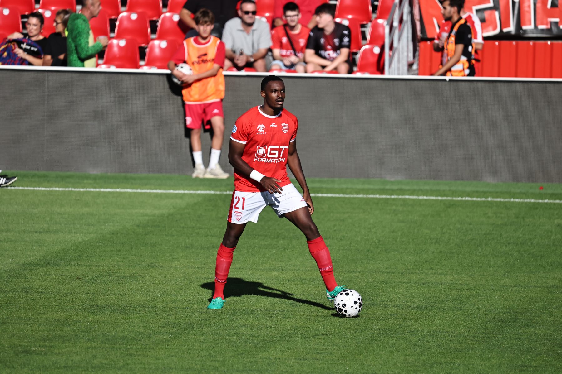Nîmes Olympique s’impose à Toulon et confirme son bon début de saison (0-1)