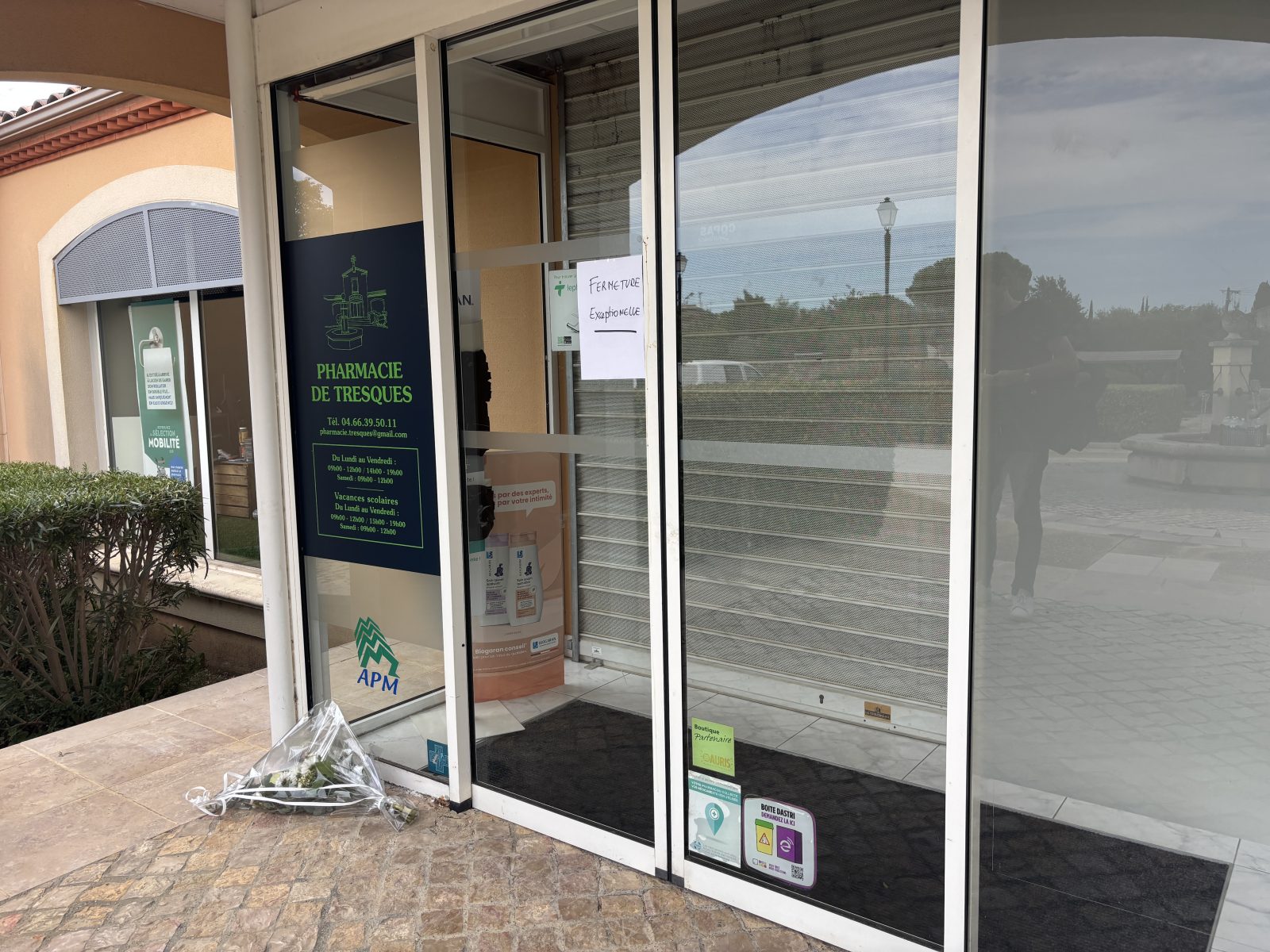 Tresques : la pharmacie rouvre ses portes, douze jours après le drame