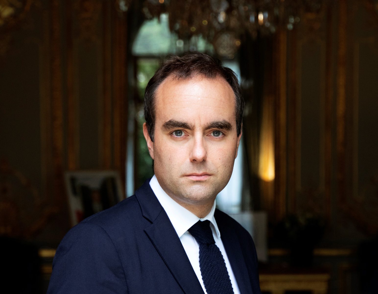 Crise politique : après la démission éclair de Sébastien Lecornu, les réactions se multiplient