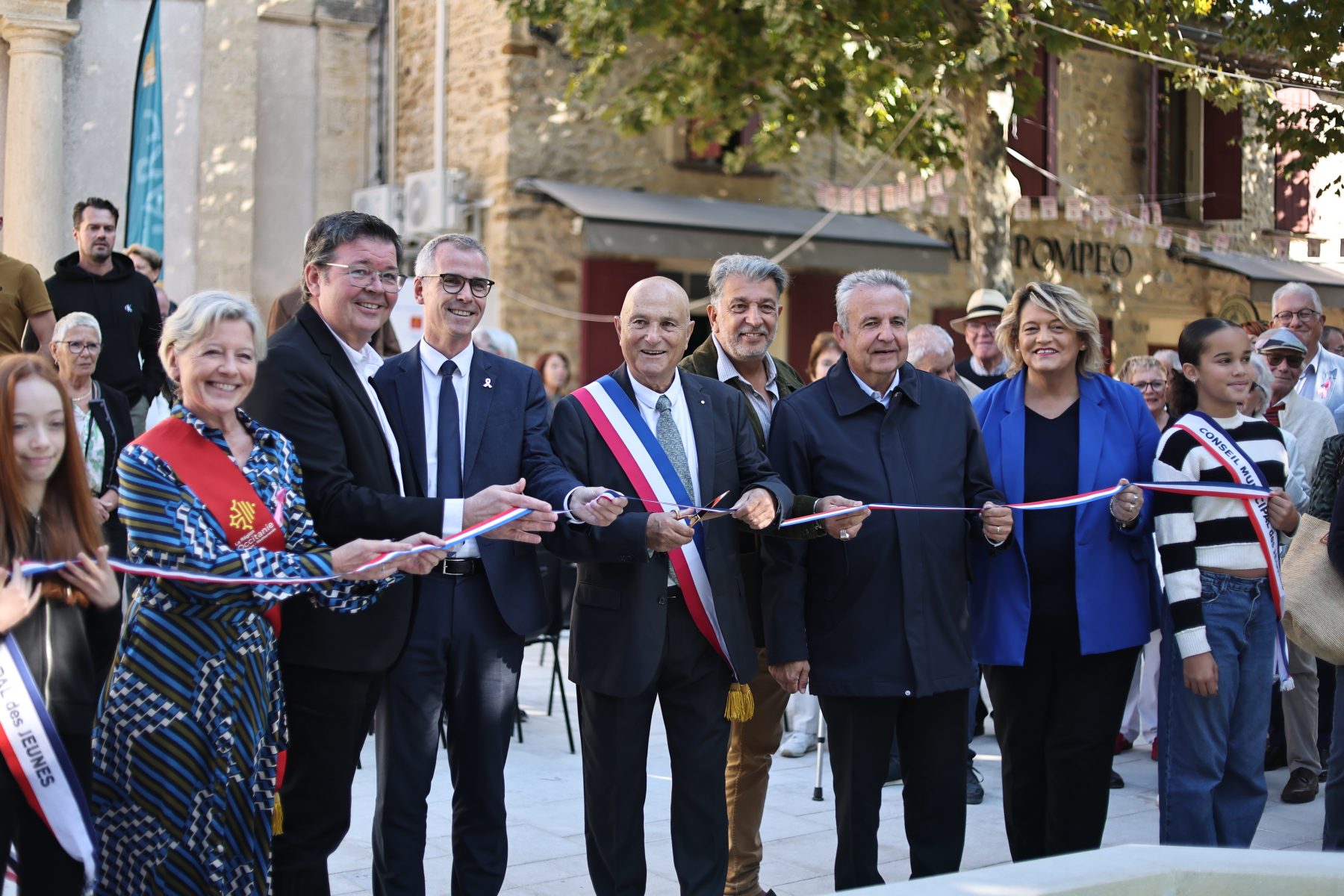 Saint-Paul-les-Fonts : les places retrouvent tout leur éclat