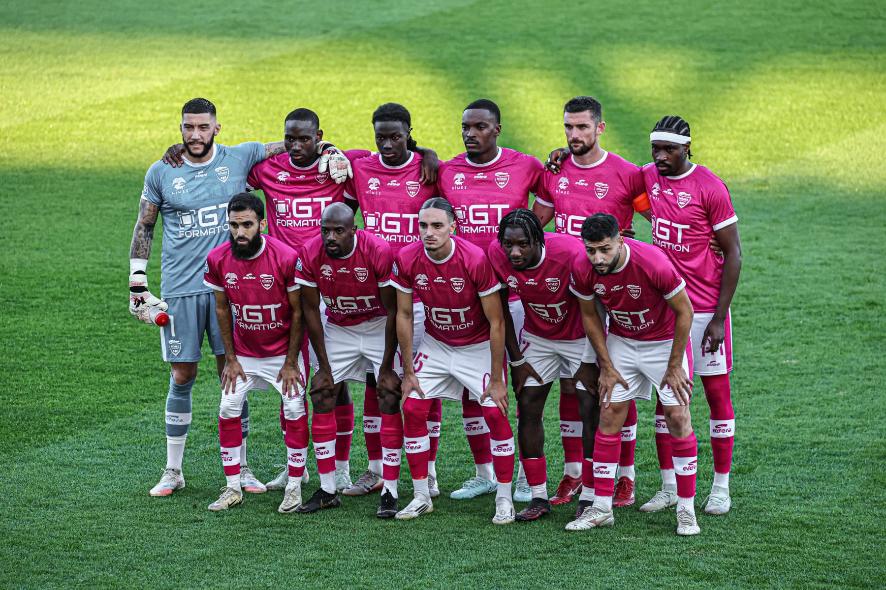National 2 – Nîmes Olympique 3-0 Saint-Priest : les Crocos solides et efficaces aux Antonins