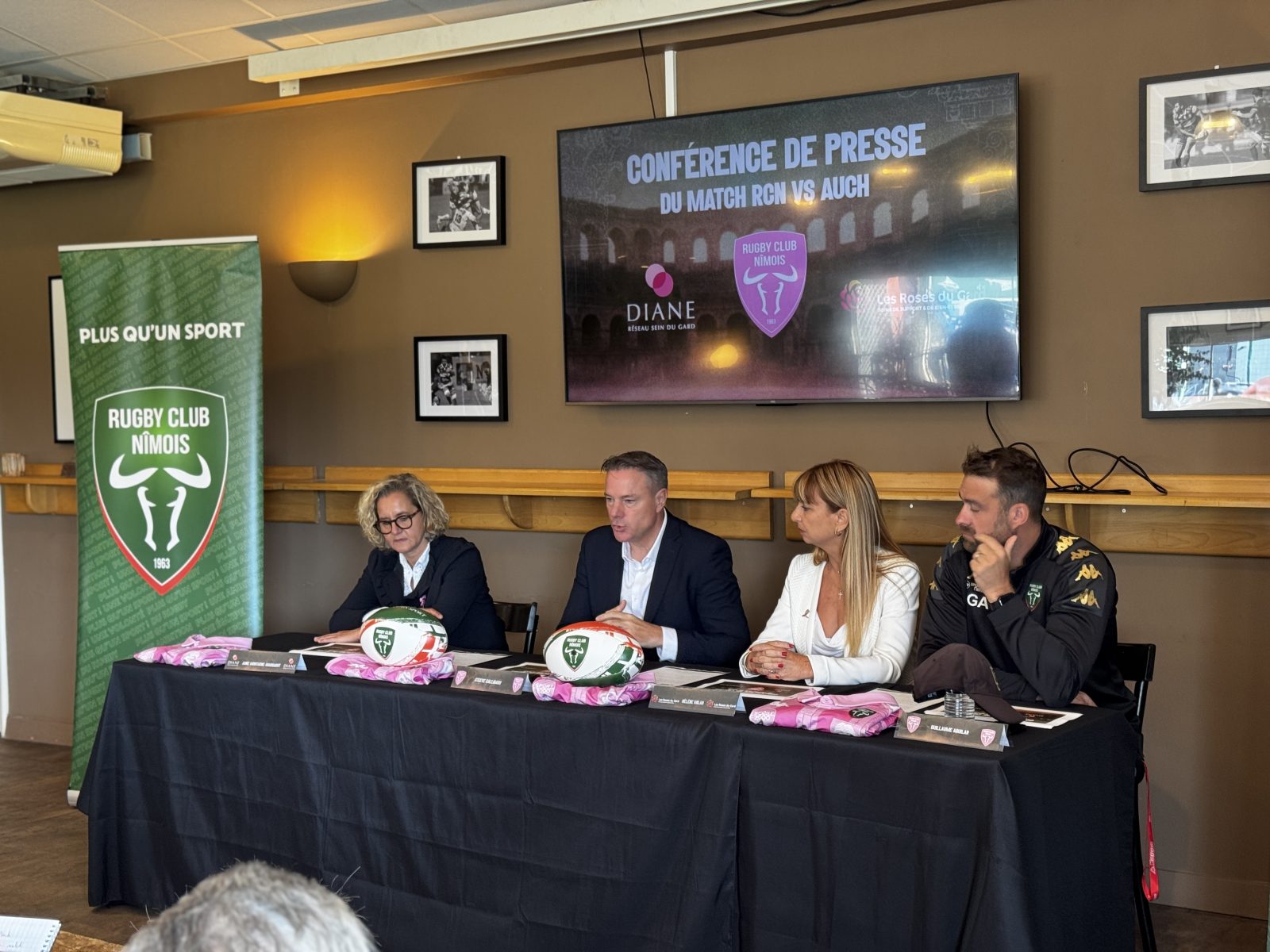 Le Rugby Club Nîmois en rose pour la lutte contre le cancer du sein