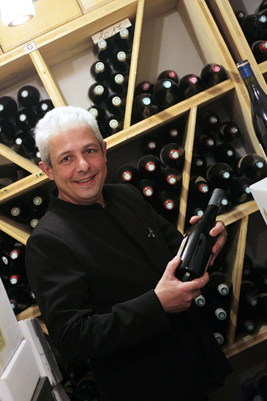Lionel Delsol, Chef sommelier du restaurant doublement étoilé, Michel Kayser, nommé parmi les Sommeliers de l’Année 2026 – Gault & Millau