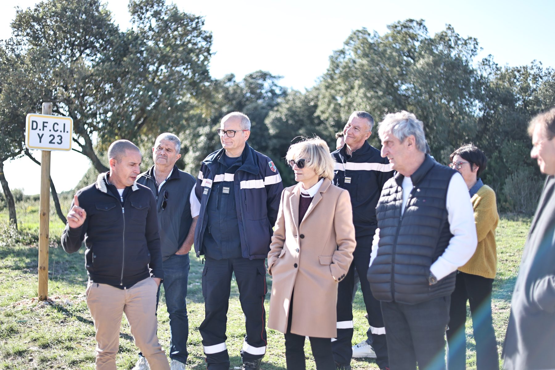 À Lirac, les élus de l’Aude découvrent la recette gardoise de la prévention des feux de forêt
