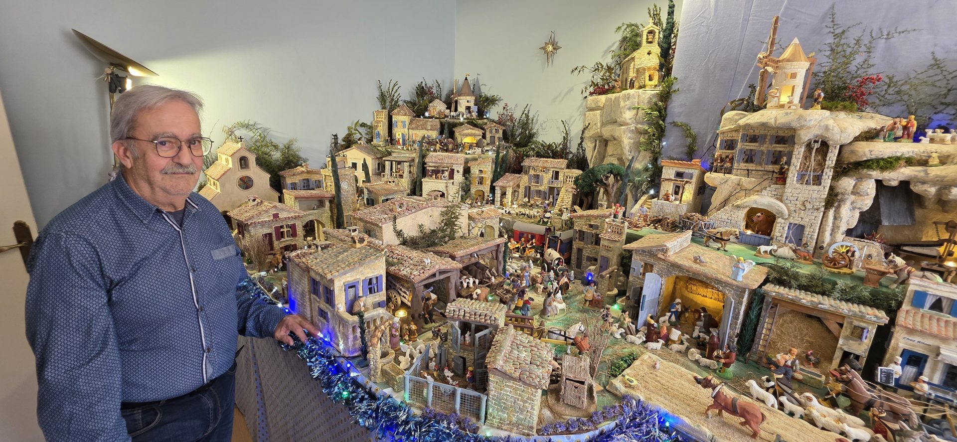 Bagnols-sur-Cèze : à la découverte du village provençal d&rsquo;Henri Allainé, un passionné de crèche et de minutie