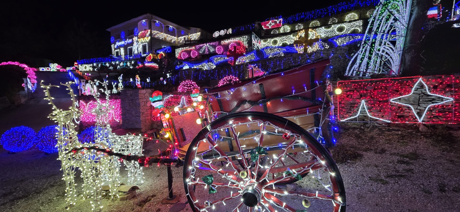Bagnols-sur-Cèze : la magie lumineuse de la maison de Gégé et Nine revient, encore plus éblouissante à partir de ce vendredi 21 novembre