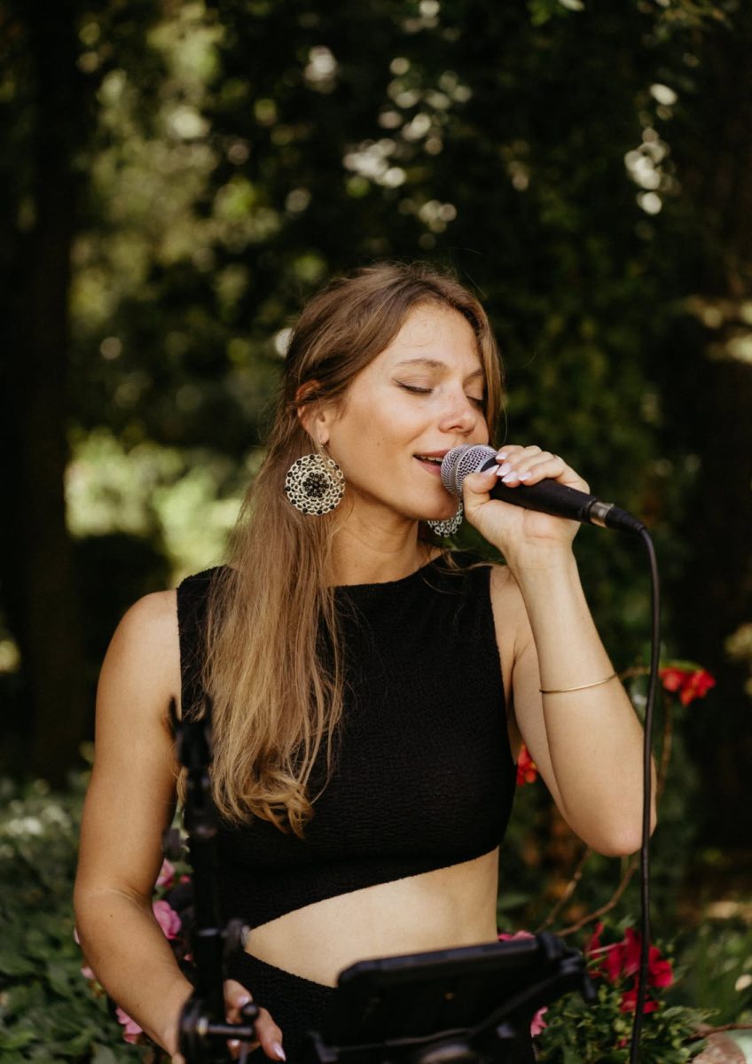 Jeanne Berne, de Bagnols à The Voice : une voix cristalline en route vers son premier album