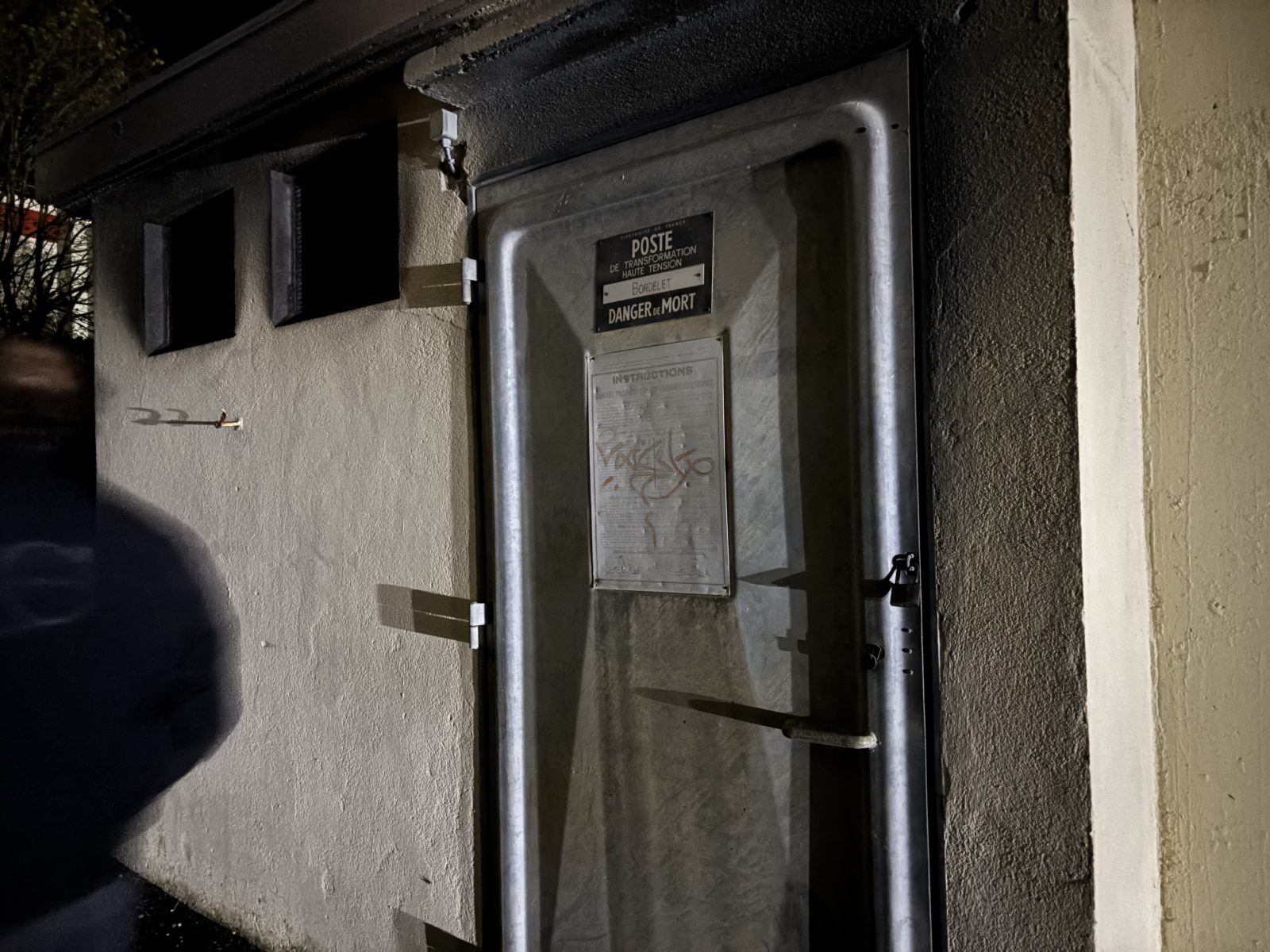 Incendie d’un transformateur : une large partie du quartier Bordelet à Bagnols sur Cèze plongée dans le noir