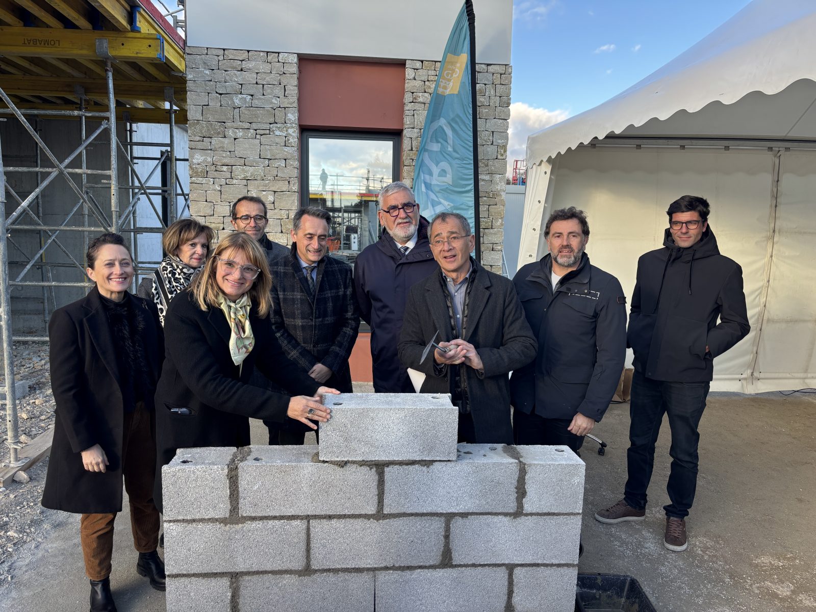 Pont-Saint-Esprit : la première pierre du futur pôle de santé de l’hôpital est posée