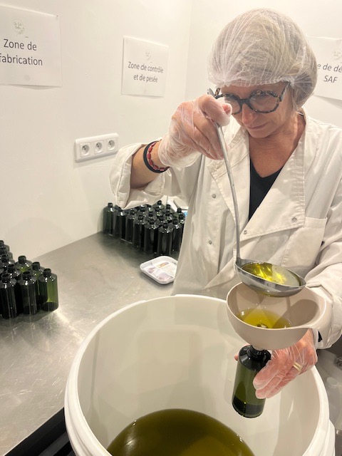 Vénéjan : Mas Côté Bulles dévoile sa nouvelle gamme de savons liquides au parfum de Grasse
