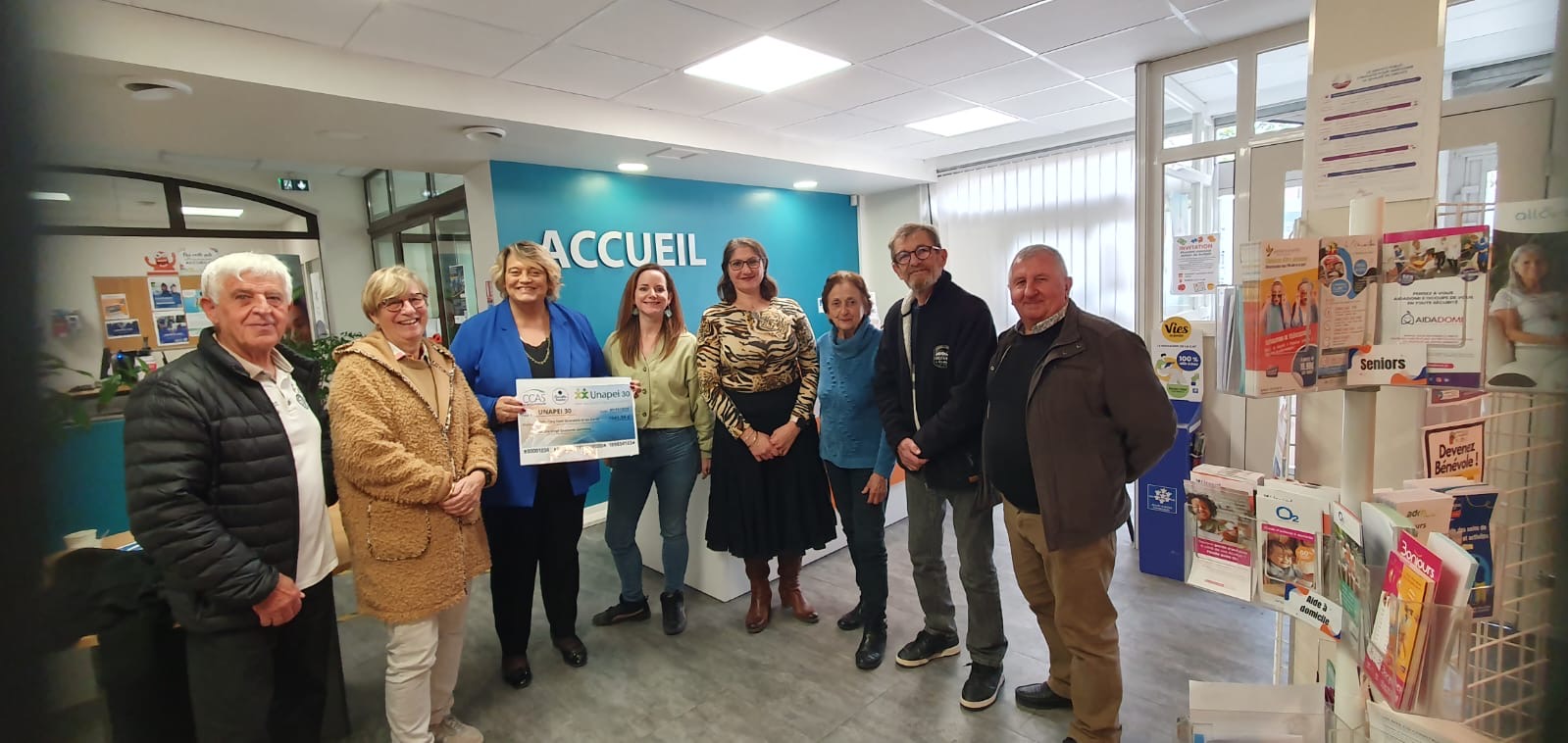 Roquemaure : un bel élan de solidarité autour des brioches de l’Unapei 30