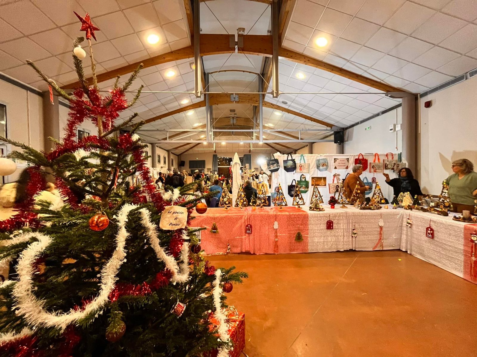 Montfaucon : le village prépare un marché de Noël 2025 féerique et animé sur trois jours