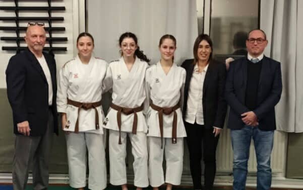 Bagnols-sur-Cèze : trois nouvelles ceintures noires à Budopassion Karaté