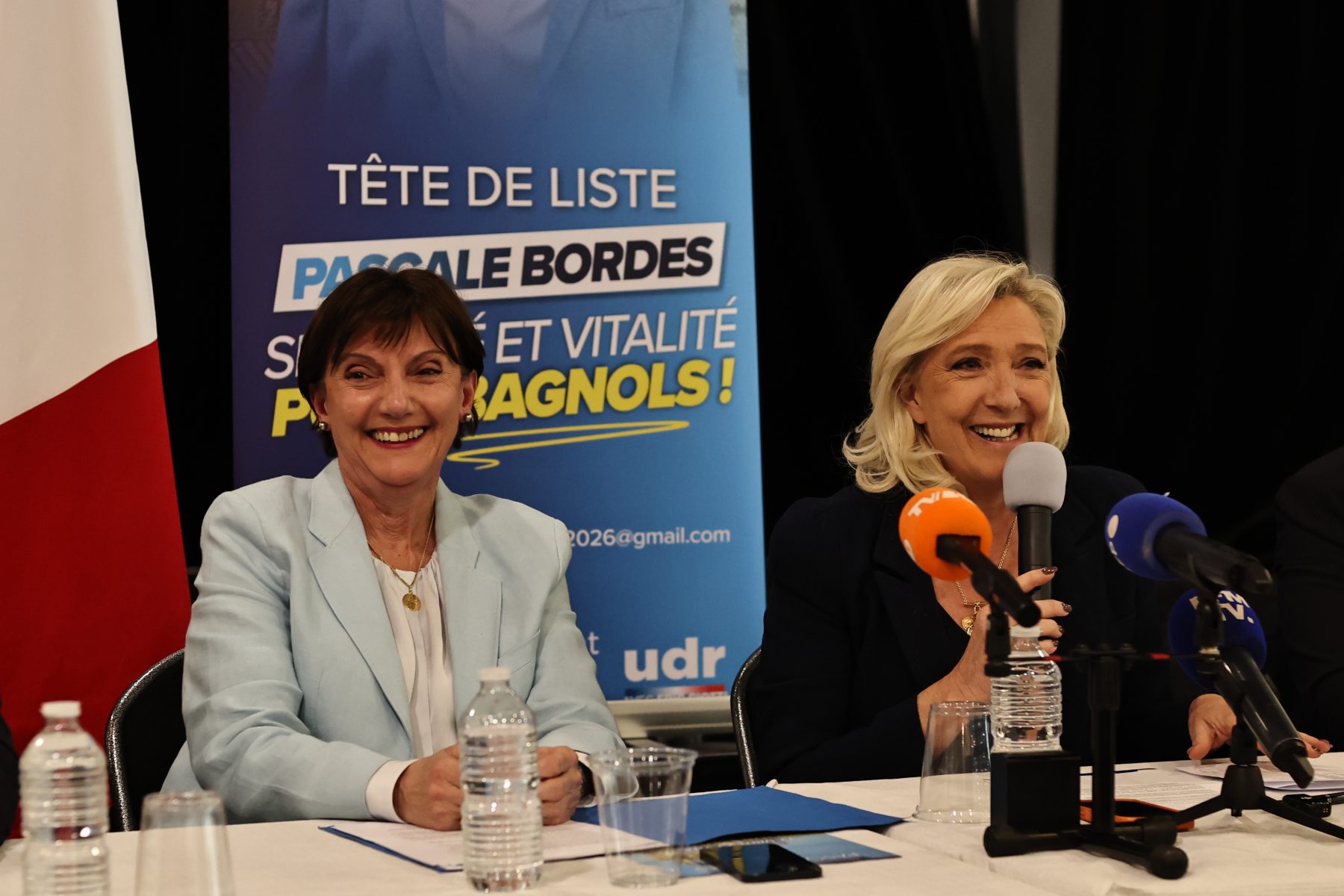 Marine Le Pen à Bagnols-sur-Cèze pour soutenir la candidature de Pascale Bordes aux municipales