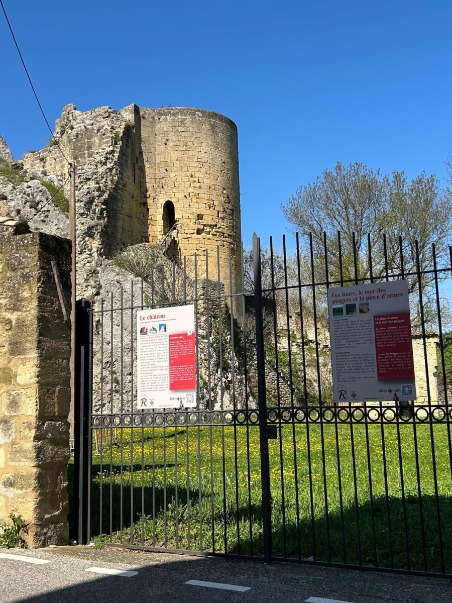 Roquemaure valorise son histoire avec un parcours patrimonial innovant