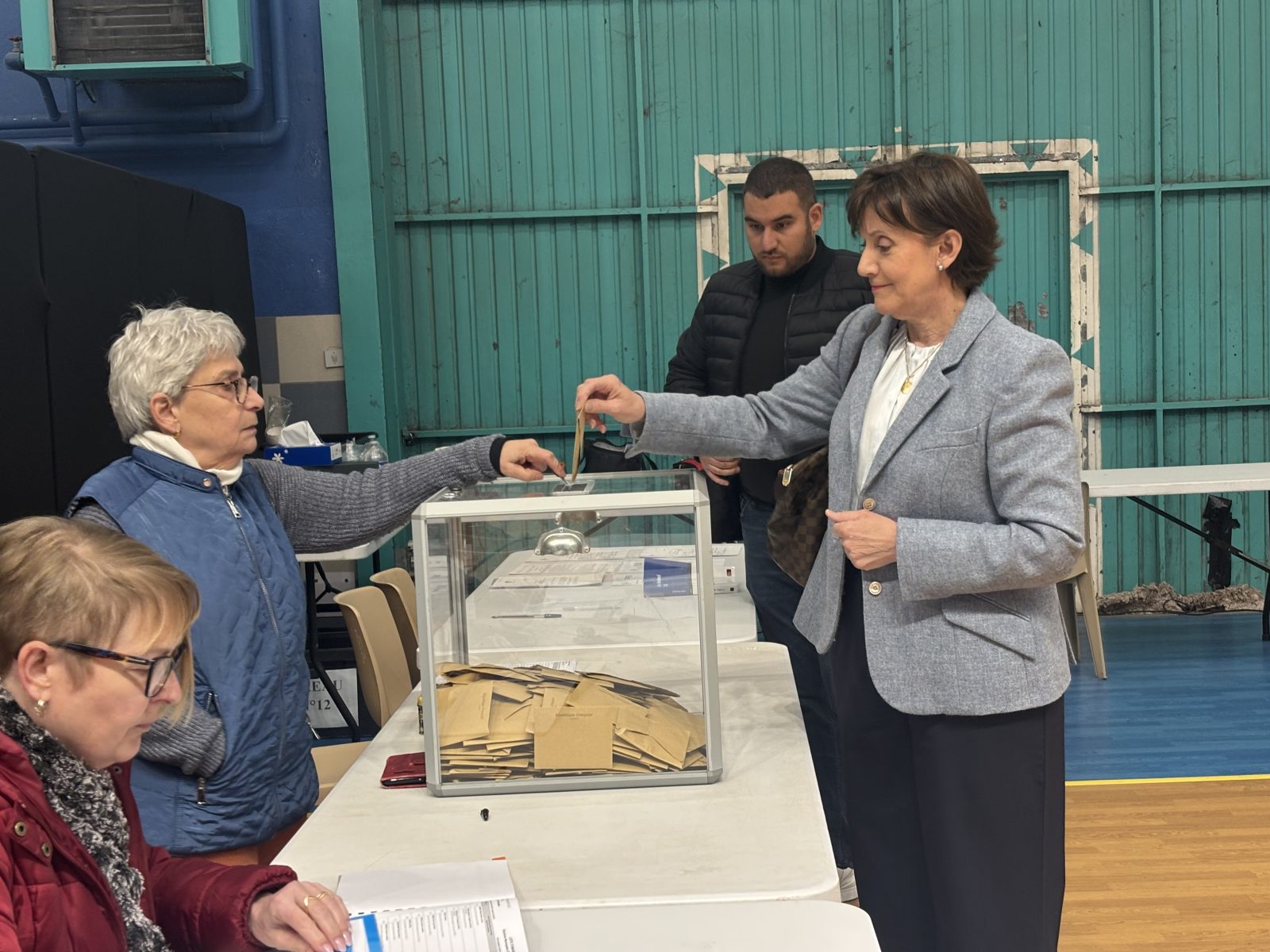 Municipales 2ème Tour – En direct Pascale Bordes a voté